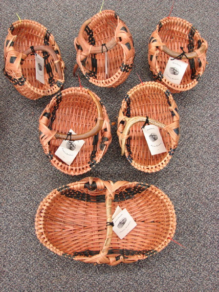 Heart Shaped Counter Basket  Small Amish Candy & Trinket Basket — Amish  Baskets