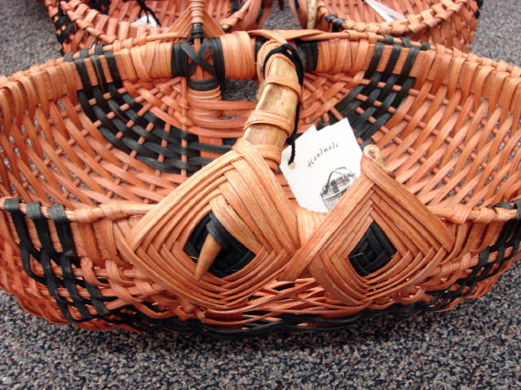 Hand Woven Amish Basket with Real Antler Handle Bun Hearth, Moose-R-Us.Com Log Cabin Decor