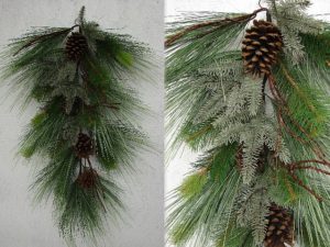 Bear Creek Swags Mixed Pine Cone Teardrop Swag