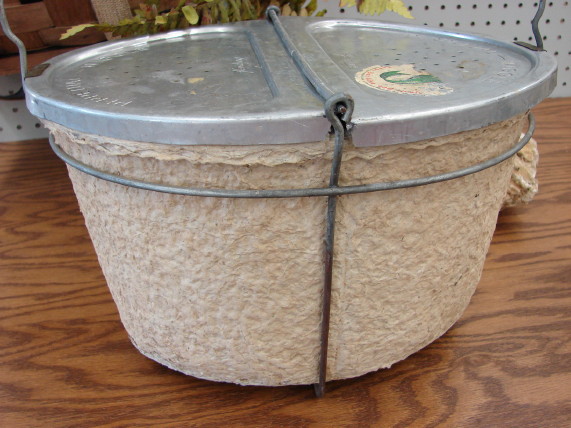 Vintage Keiding Perpetual Wiggle Paper Pulp Bait Bucket Split Top, Moose-R-Us.Com Log Cabin Decor