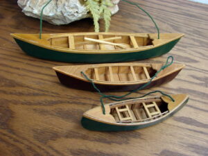 Miniature Detailed Wood Red or Green Canoe Cabin Decor