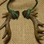 Detailed Miniature Moose Palm and Deer Antler Ornament - Image 6