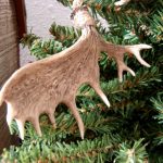 Detailed Miniature Moose Palm and Deer Antler Ornament - Image 3