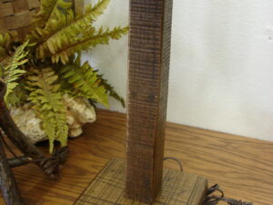 Amish Crafted Reclaimed Oak Barn Board Rustic Wooden Table Wall Lamp Sconce