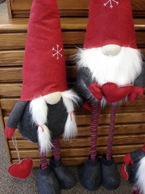 Scandinavian Gnome Expandable Legs Northwoods Edition, Moose-R-Us.Com Log Cabin Decor