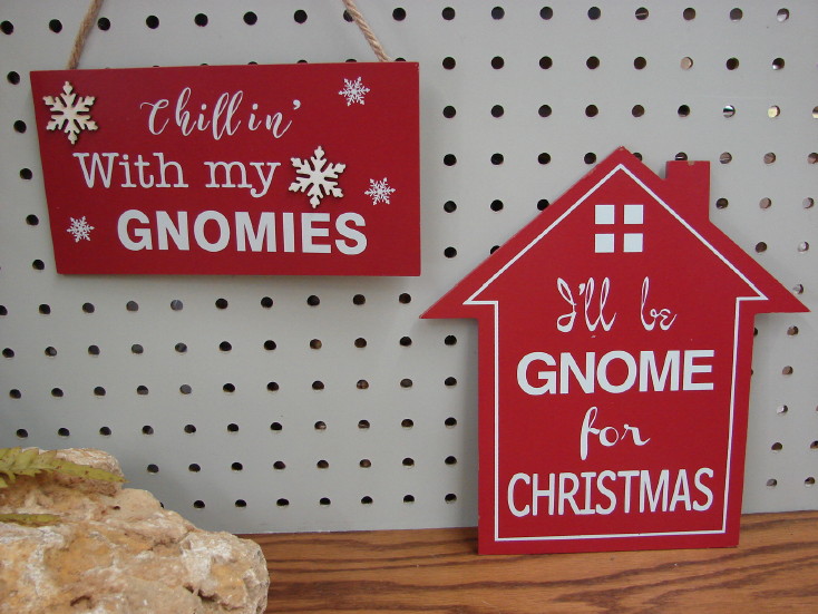 Wooden Gnome Signs for Christmas, Moose-R-Us.Com Log Cabin Decor
