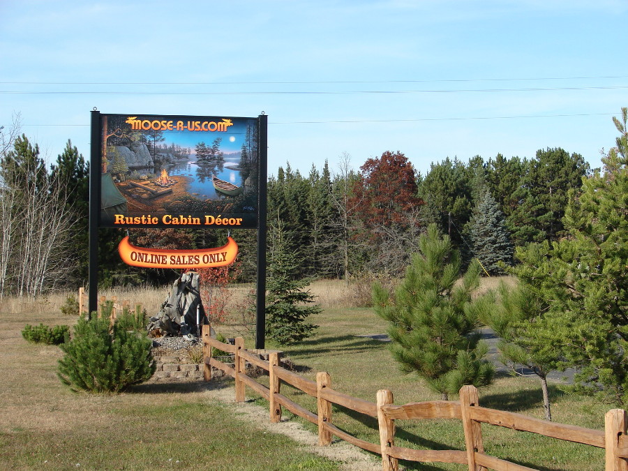 Newsign, Moose-R-Us.Com Log Cabin Decor