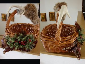 Northwoods Memories Deer Antler Pine Red Rabbit Fur Berries Basket #B3
