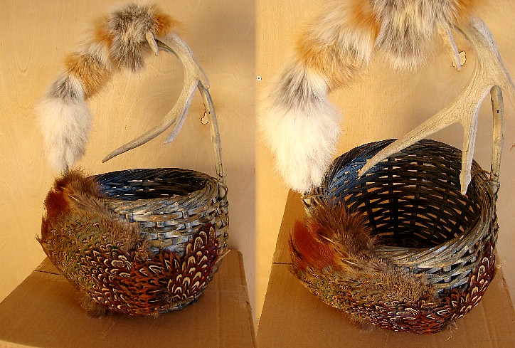 Northwoods Memories Coyote Fur Pheasant Pad Deer Antler Handled Basket #B24, Moose-R-Us.Com Log Cabin Decor