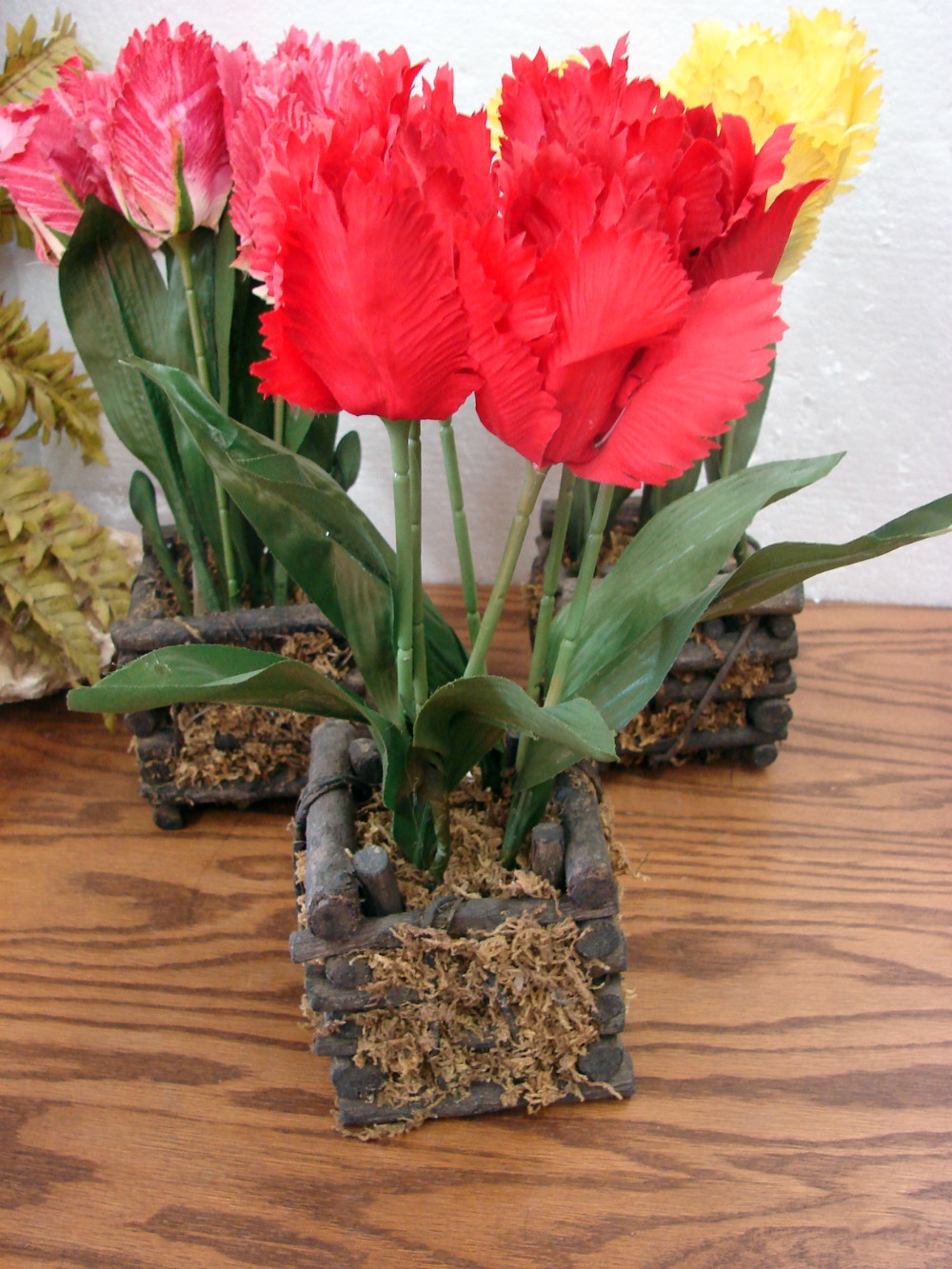 Realistic Silk Parrot Tulip Plant Rustic Wood Moss Planter Set/6