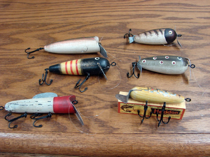 Set of 6 Antiqued Wood Lures Old Fashion Fish Lure Ornaments Fishing Theme  Tree -  Log Cabin Decor