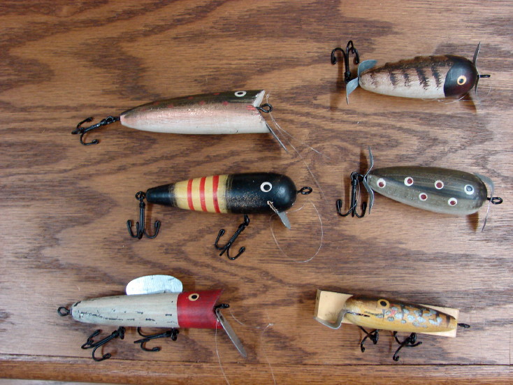 Set of 6 Antiqued Wood Lures Old Fashion Fish Lure Ornaments Fishing Theme  Tree