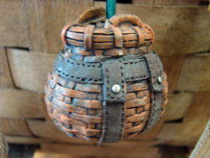 Miniature Detailed Resin Pack Basket Fishing Dollhouse Cabin Decor Ornament