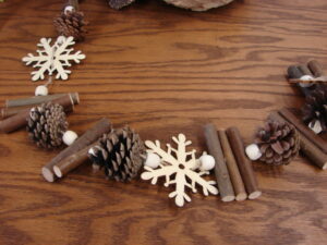 Natural Pine Twig Pinecone Lodge Garland Rustic Primitive Cone Snowflake 4 Feet
