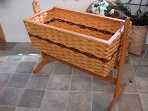 Amish Made Split Ash Wood Woven Swinging Baby Cradle Crib Doll Bed