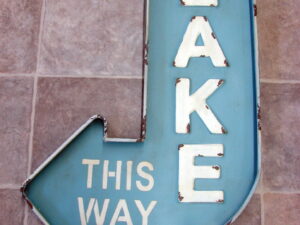 Oversized Rustic Tin Lake This Way Arrow Sign Retro Cabin Decor