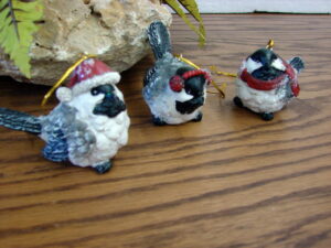 Set of 3 Detailed Resin Snow Bird Chickadee Wild Bird Ornaments