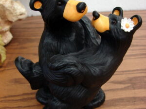 Big Sky Carvers Bearfoots Bears Jeff Fleming Bear Embrace Black Bear Couple