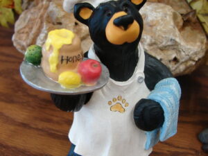 Big Sky Carvers Bearfoots Bears Jeff Fleming Chef Itty Bitty Black Bear