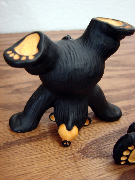 Big Sky Carvers Bearfoots Bears Jeff Fleming Handstand Itty Bitty Black Bear