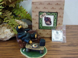 Big Sky Carvers Bearfoots Bears Jeff Fleming Uncle Patrick Black Bear w/ Box Tag