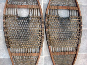 Vintage Primitive Super Long Wood Snow Skis Original Basic Bindings Cabin Decor, Moose-R-Us.Com Log Cabin Decor