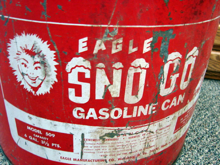 Vintage Eagle 6 Gallon Sno Go Gas Can Model 509 Red White Eskimo, Moose-R-Us.Com Log Cabin Decor