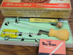 Vintage Box Tru Temp Kitchen-aid Candy Meat Frosting Thermometers Basting Set