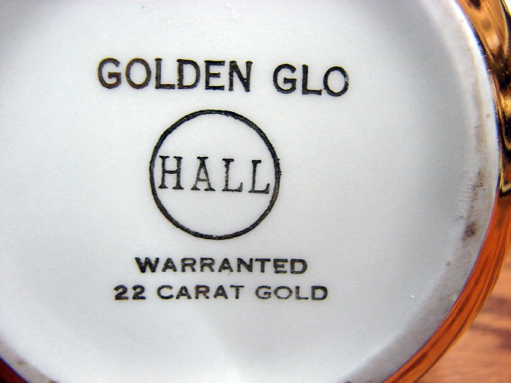 Vintage Hall China Golden Glo Real 22k Gold Pointed Handle Sugar Bowl w/ Lid - Image 2