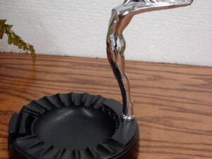 Art Deco Nude Flying Goddess Ashtray Daka-ware Bakelite Mid Century