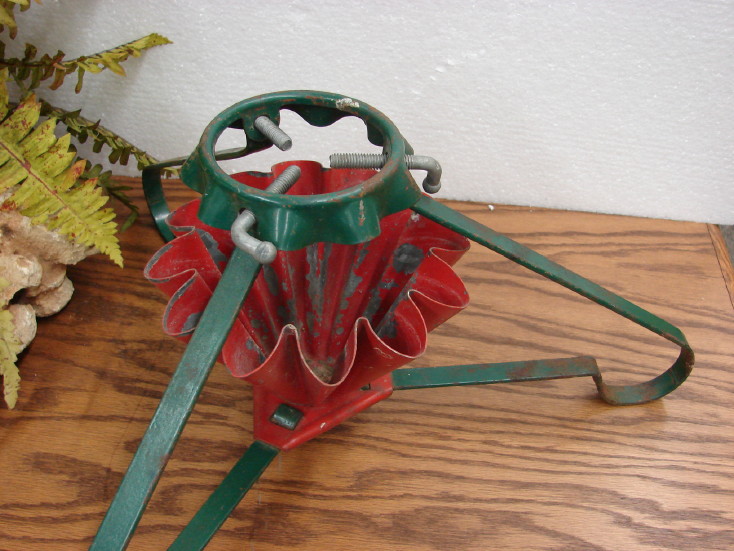 Vintage Christmas Tree Holder Stand Red Adjustable Screws USA Holiday MCM Decor, Moose-R-Us.Com Log Cabin Decor