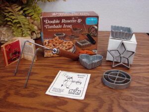 Vintage Scandinavian Nordic Ware Double Rosette & Timbale Iron w/ Box Recipes