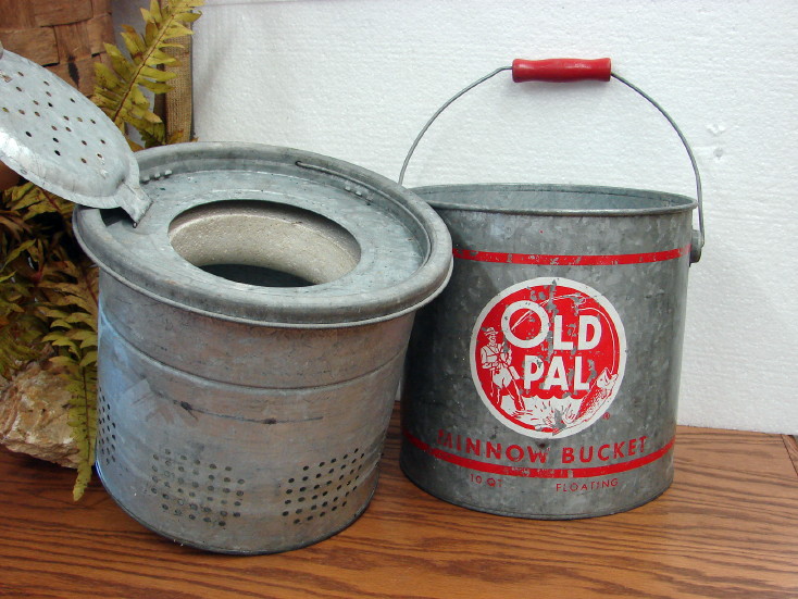Vintage Galvanized Old Pal Full Floating 10 Qt Minnow Bucket Complete Clean, Moose-R-Us.Com Log Cabin Decor