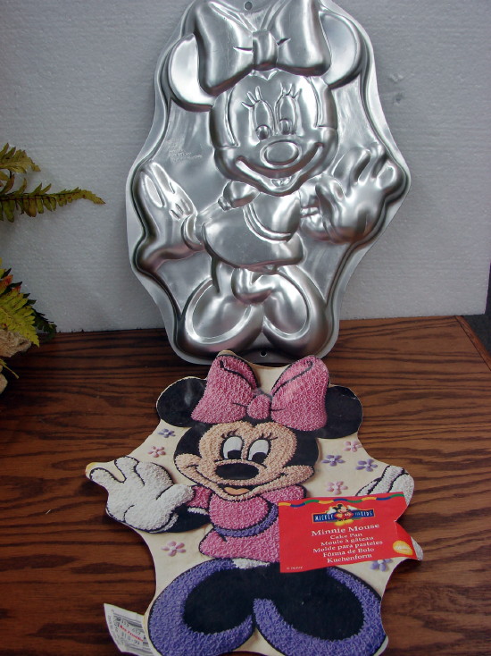 Vintage Wilton Cake Mold Pan Character Disney Mattel Hanna-Barbera Options, Moose-R-Us.Com Log Cabin Decor