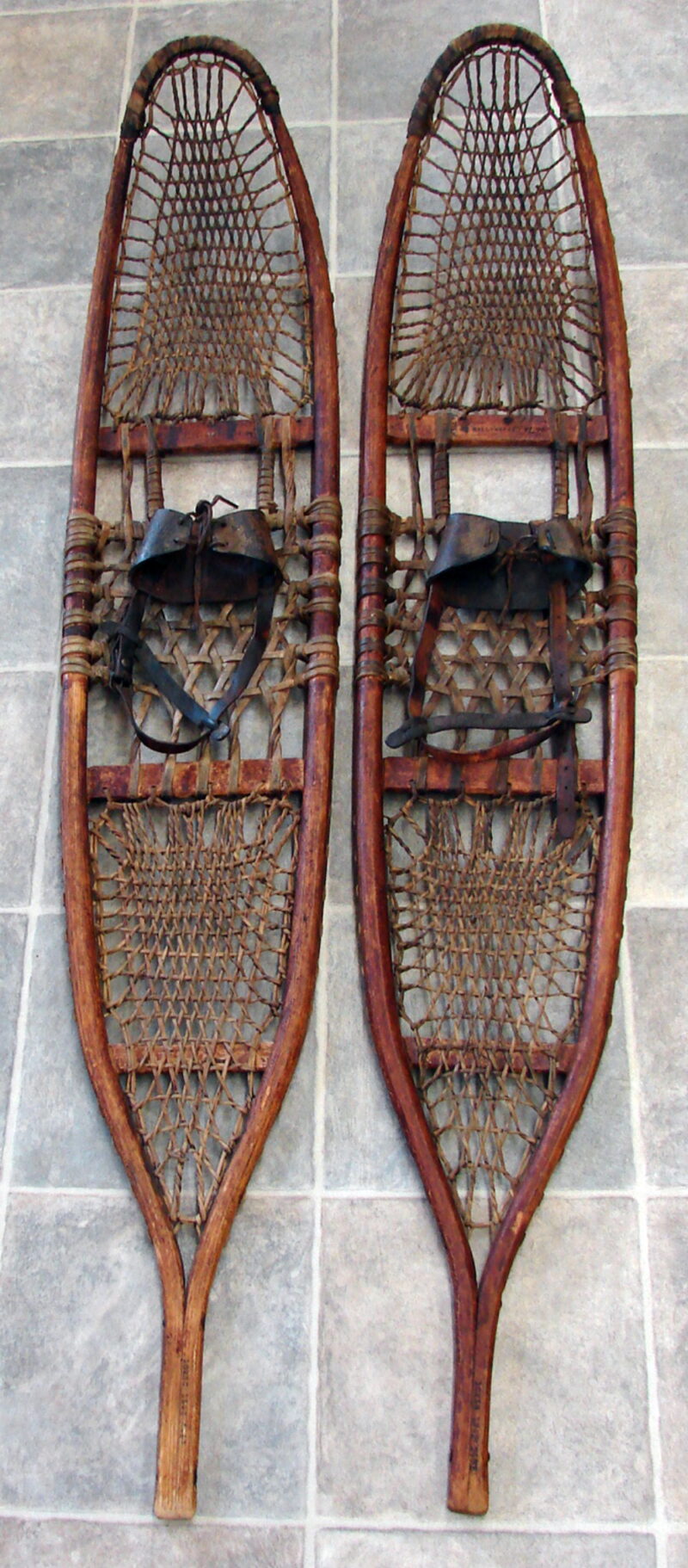 Vintage Ski Lodge Decor AFH Co 1942 Snowshoes WWII 10th Mountain Division Snow Shoe Set, Moose-R-Us.Com Log Cabin Decor