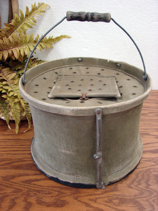 Vintage Canvas Collapsible Folding Fishing Minnow Bucket Frog Pail