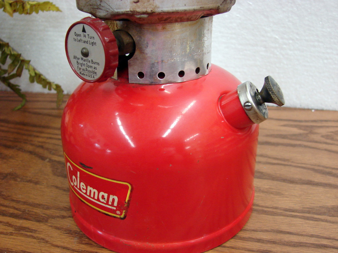 Sold at Auction: COLEMAN 200A HIKING CAMPING LANTERN