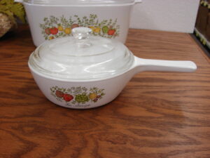 Vintage Corning Ware Spice of Life P-81 Small Sauce Pan w/ Glass PYREX Lid 1 Pint