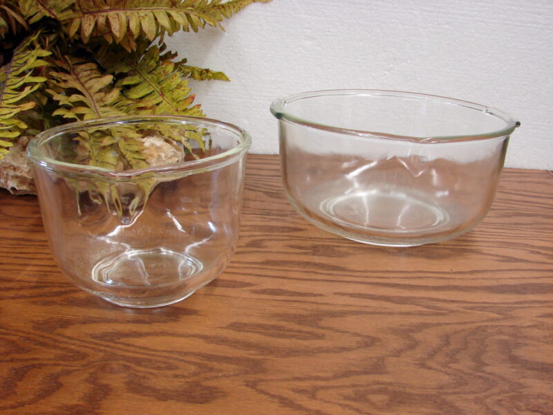 Vintage Mixer Bowl Set Fire King for Sunbeam Clear Glass Pour Spout 6 &#038; 9 Inch Mixing, Moose-R-Us.Com Log Cabin Decor