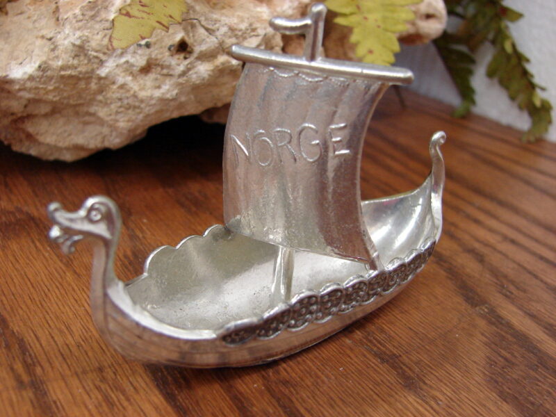 Vintage Norge Handstopt Tinn Pewter Norwegian Viking Ship Salt Cellar Open Salt, Moose-R-Us.Com Log Cabin Decor