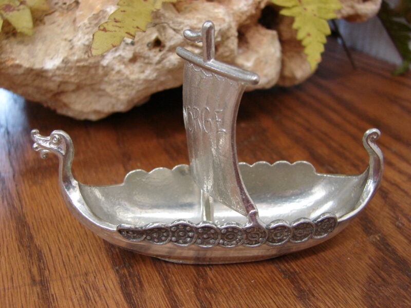 Vintage Norge Handstopt Tinn Pewter Norwegian Viking Ship Salt Cellar Open Salt, Moose-R-Us.Com Log Cabin Decor