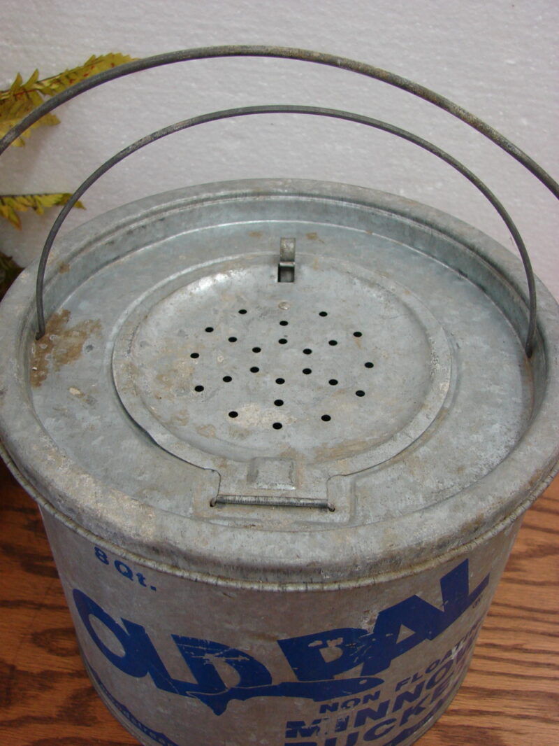 Vintage Galvanized Old Pal Blue Graphics Non Floating 8 Qt Minnow Bait Bucket, Moose-R-Us.Com Log Cabin Decor