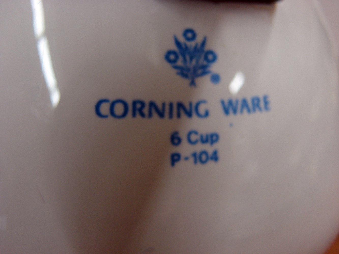 Vintage P-104 Corning Ware Blue Cornflower Coffee Tea Server Carafe 6 Cup - Image 2