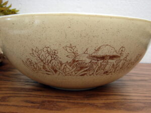 Vintage PYREX Forest Fancies Mushroom Nesting Mixing Bowl Casserole