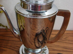 Vintage Retro Manning Bowman Chrome Teak Handle Art Deco Coffee Percolator