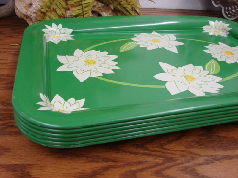 Vintage Retro MCM Metal Serving TV Tray Set Pinecone Flower Fruit Dutch, Moose-R-Us.Com Log Cabin Decor