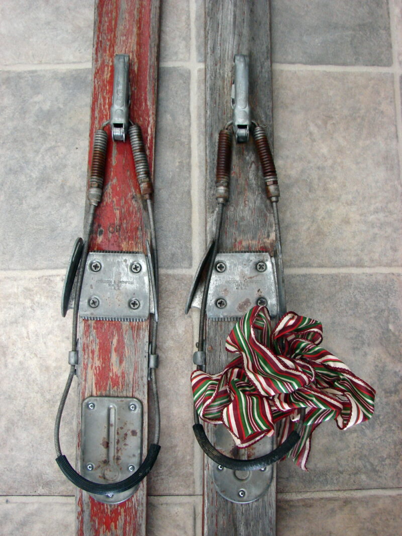 Vintage Chippy Red Paint Wood Snow Skis Complete w/ A&#038;T Anderson &#038; Thompson Bindings, Moose-R-Us.Com Log Cabin Decor
