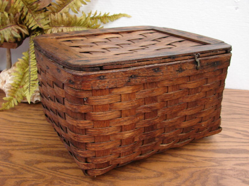 Vintage Antique Split Reed Wood Box w/ Lid Lidded Wooden Reed Basket, Moose-R-Us.Com Log Cabin Decor