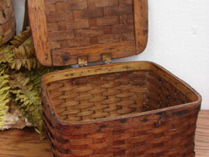 Vintage Antique Split Reed Wood Box w/ Lid Lidded Wooden Reed Basket