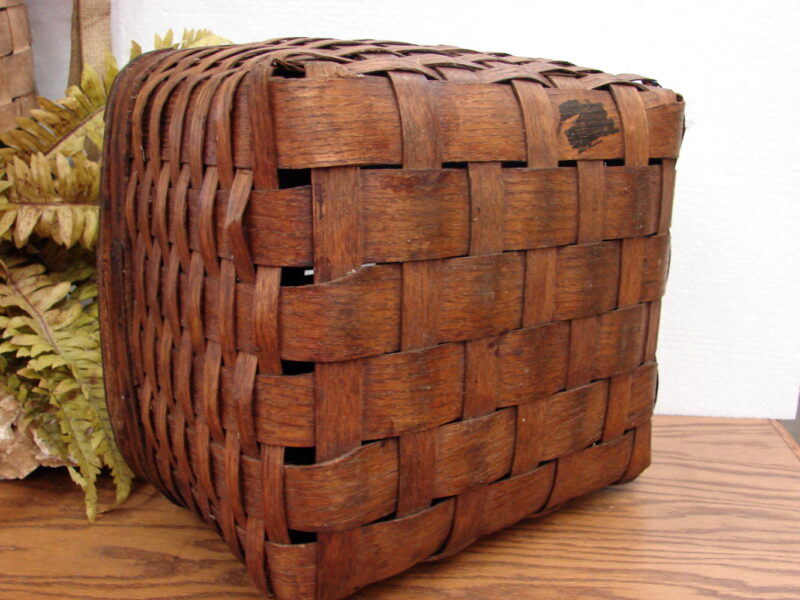 Vintage Antique Split Reed Wood Box w/ Lid Lidded Wooden Reed Basket, Moose-R-Us.Com Log Cabin Decor